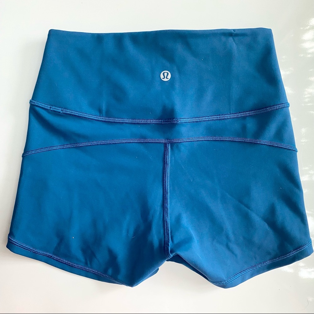 Lululemon Wunder Short Size 4 Teal 2"